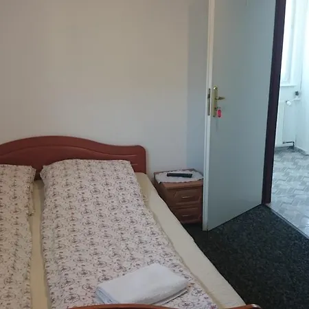 Quarto em Acomodações Particulares Pokoje Goscinne Mirena *